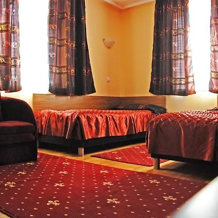 Diplomat Park Hotell 3*