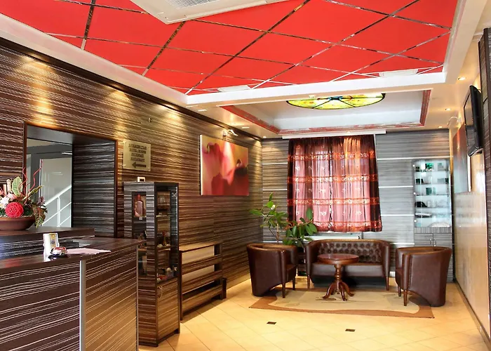 дипломат парк Хотел