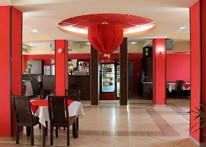 дипломат парк Луковит