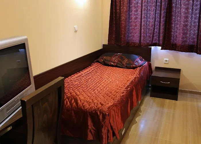 Хотел дипломат парк 3*