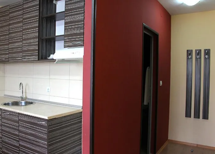 Хотел дипломат парк Луковит